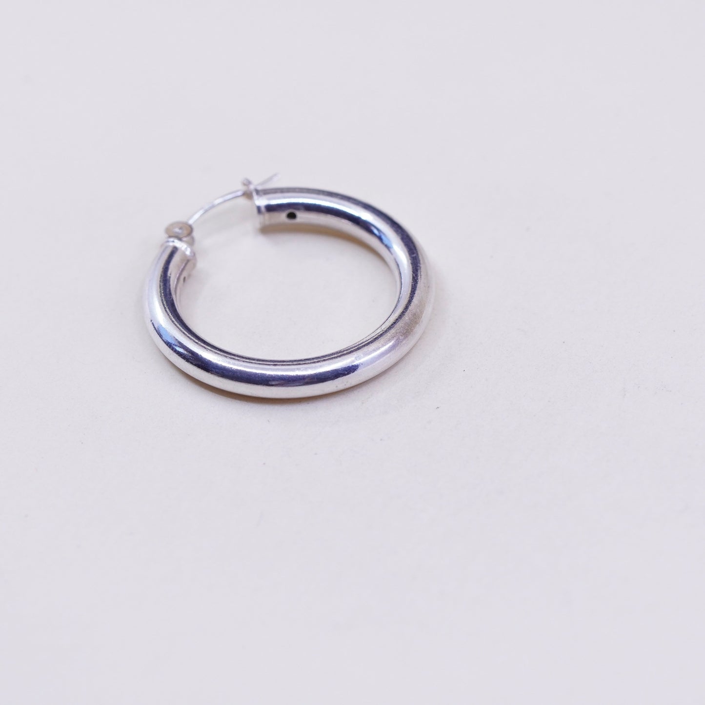 1.25”, vtg sterling silver loop earrings, fashion minimalist primitive hoops