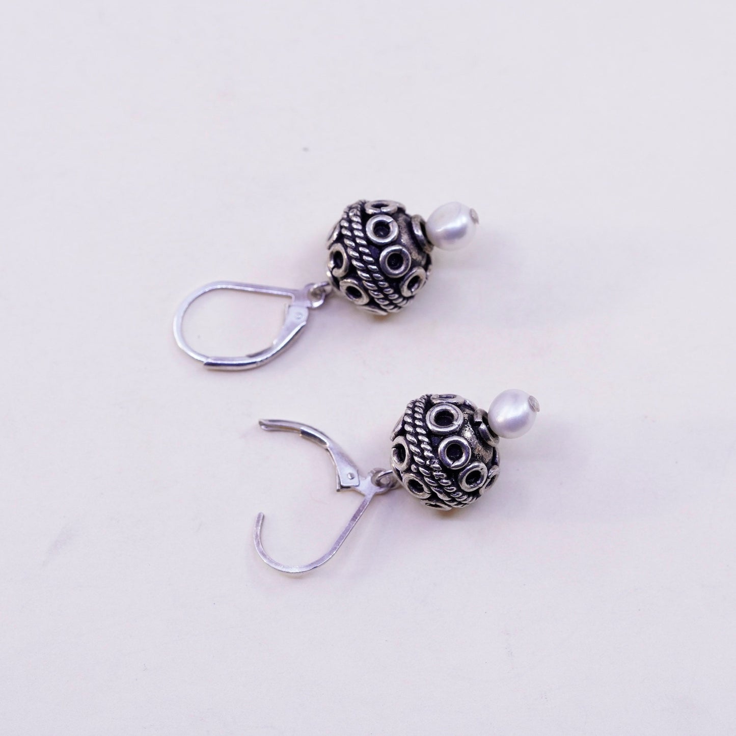 Vintage Sterling silver handmade Bali earrings, 925 swirl bead with pearl