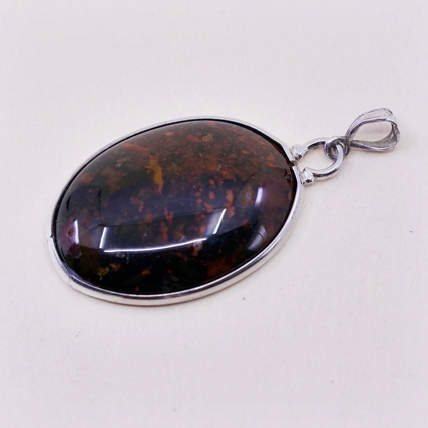 Vintage sterling 925 silver handmade pendant with oval agate