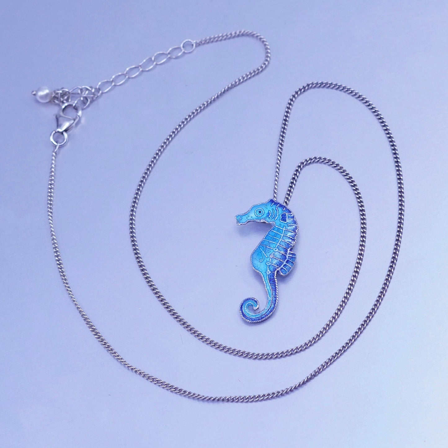 16+2”, Sterling 925 silver curb chain necklace with enamel seahorse pendant