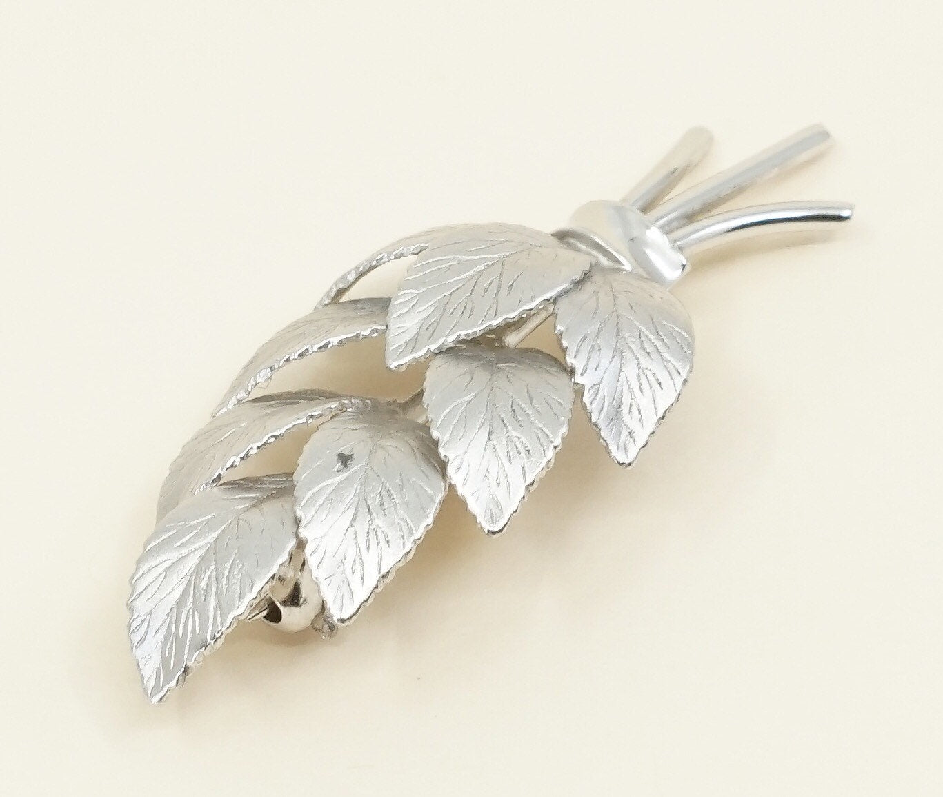 vtg sterling silver handmade brooch, 925 leaves, stamped Sterling GRCO