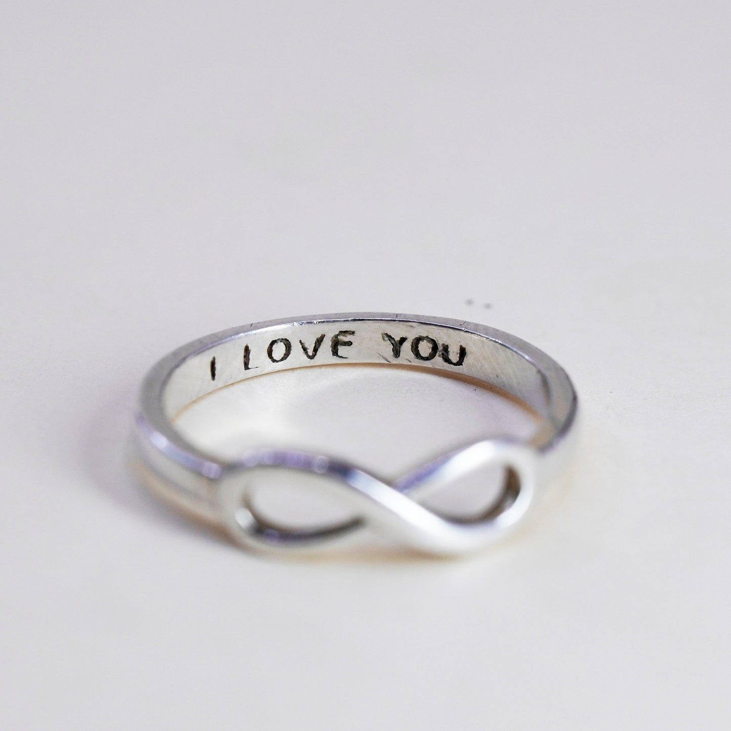 Size 6, vtg Sterling 925 silver handmade infinity loop band ring “I love you”
