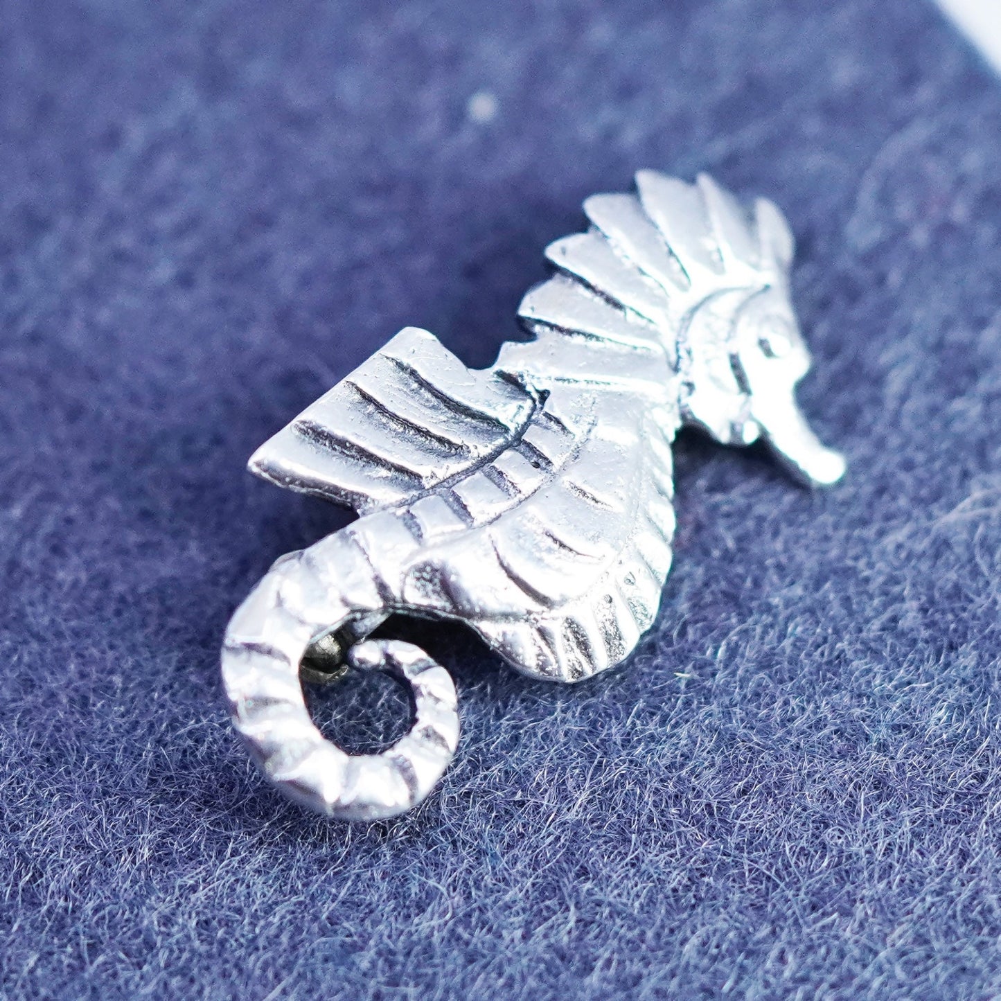 Vintage Sterling 925 Silver handmade seahorse Brooch pin