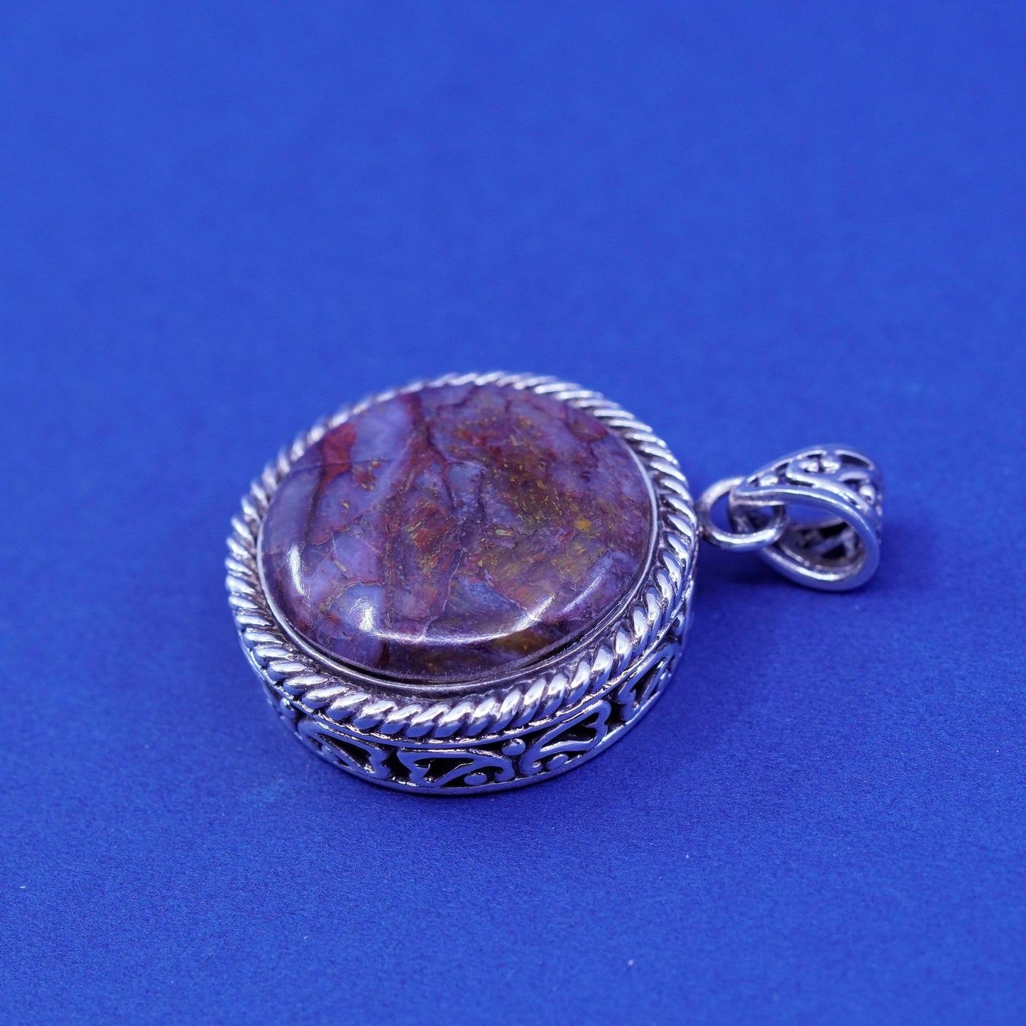 Vintage NK sterling 925 silver handmade pendant round red agate filigree base