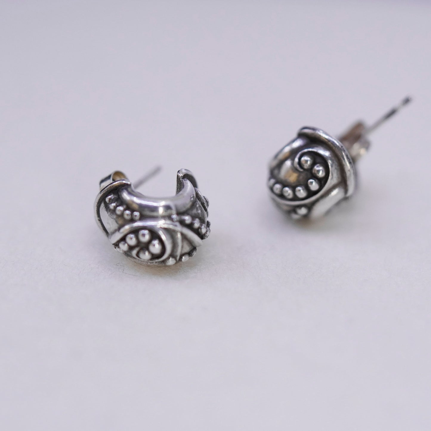 0.5”, vintage Bali Sterling 925 Silver Hoop Pierced studs Earrings with beads