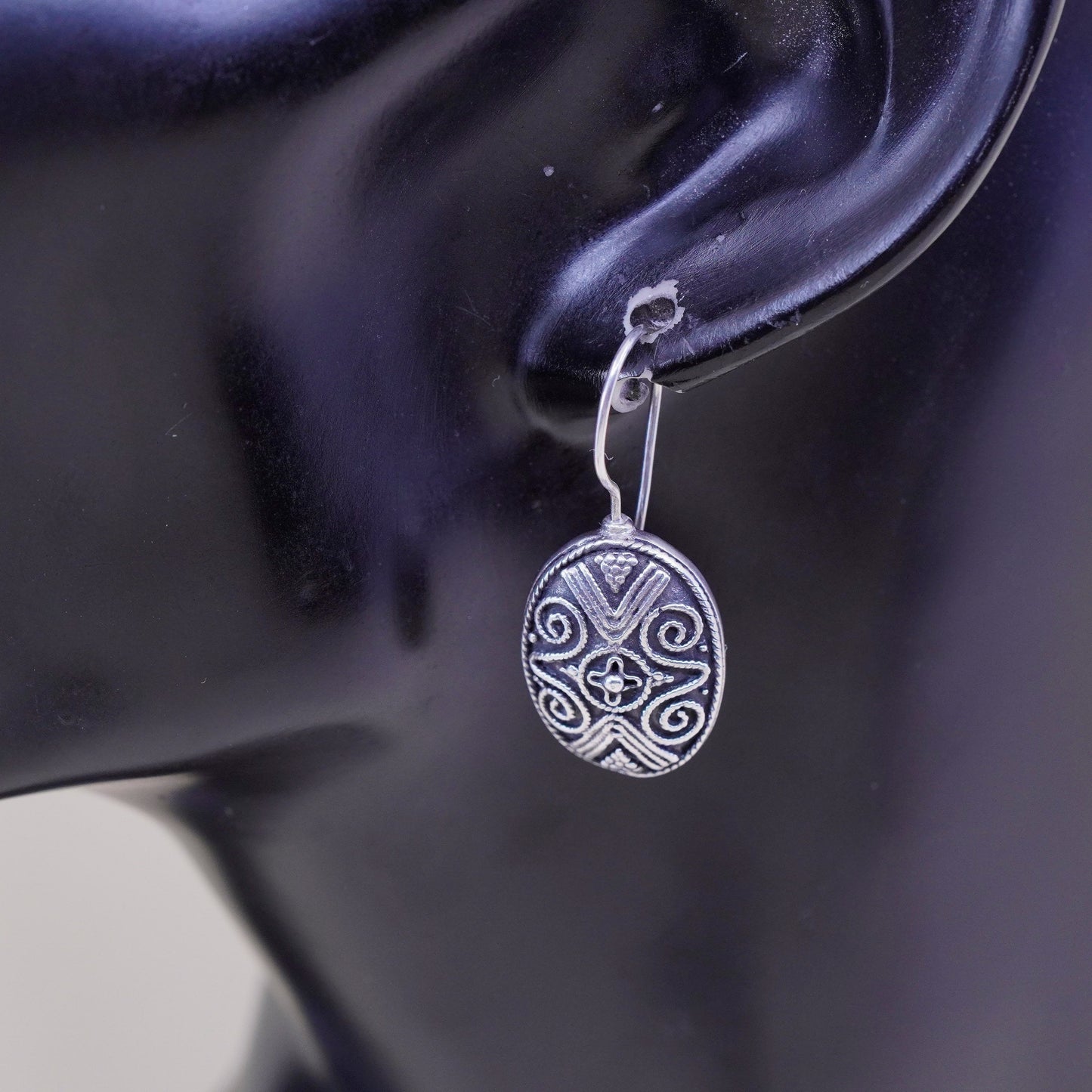 Vintage Sterling silver handmade earrings, 925 filigree oval