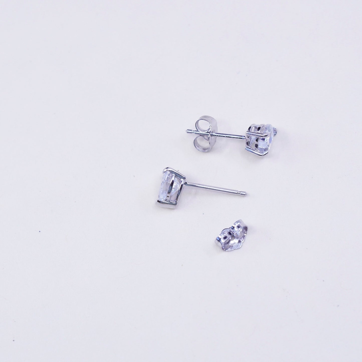 Vintage sterling silver heart cz studs, fashion minimalist earrings