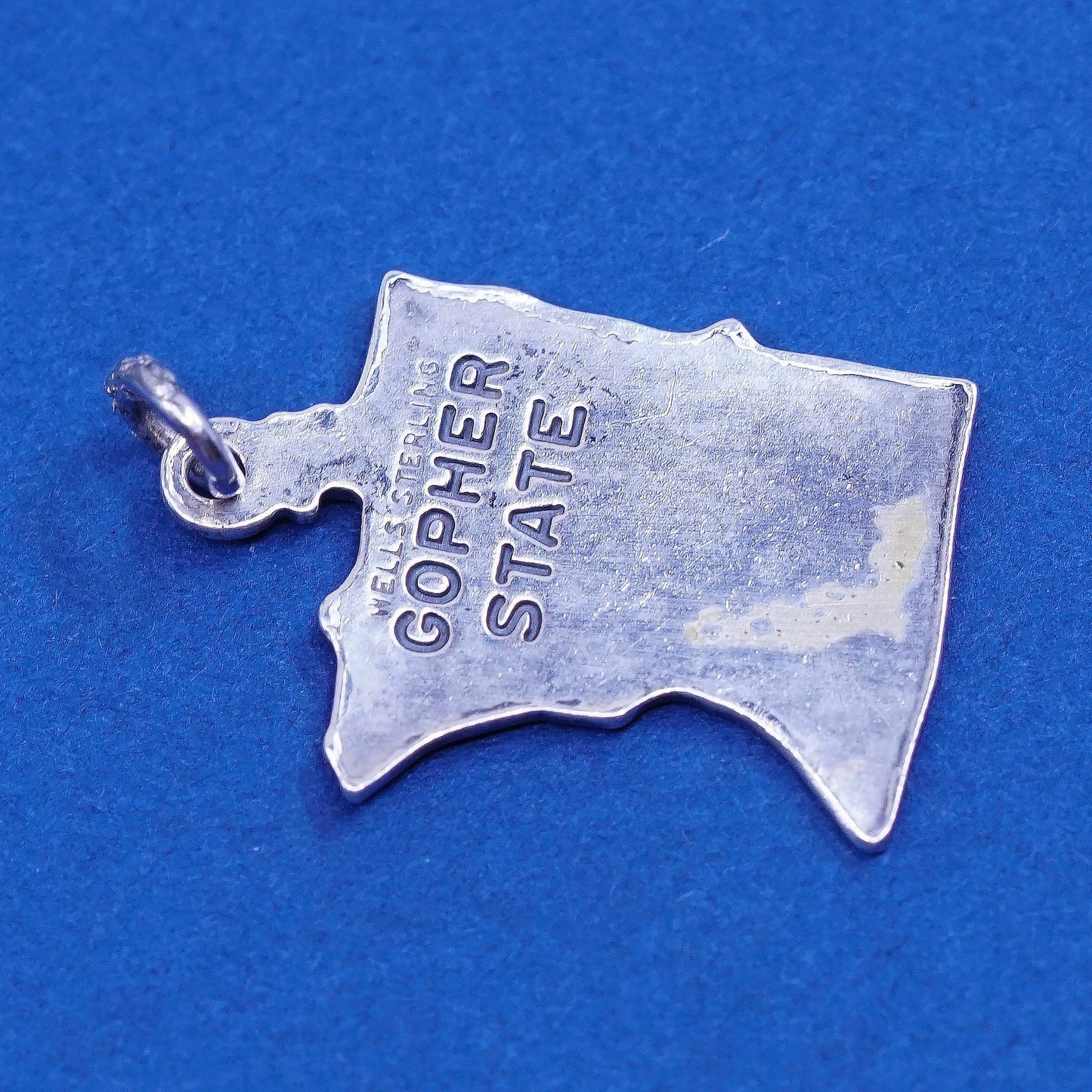 Vintage wells sterling silver handmade pendant, 925 Minnesota state tag charm