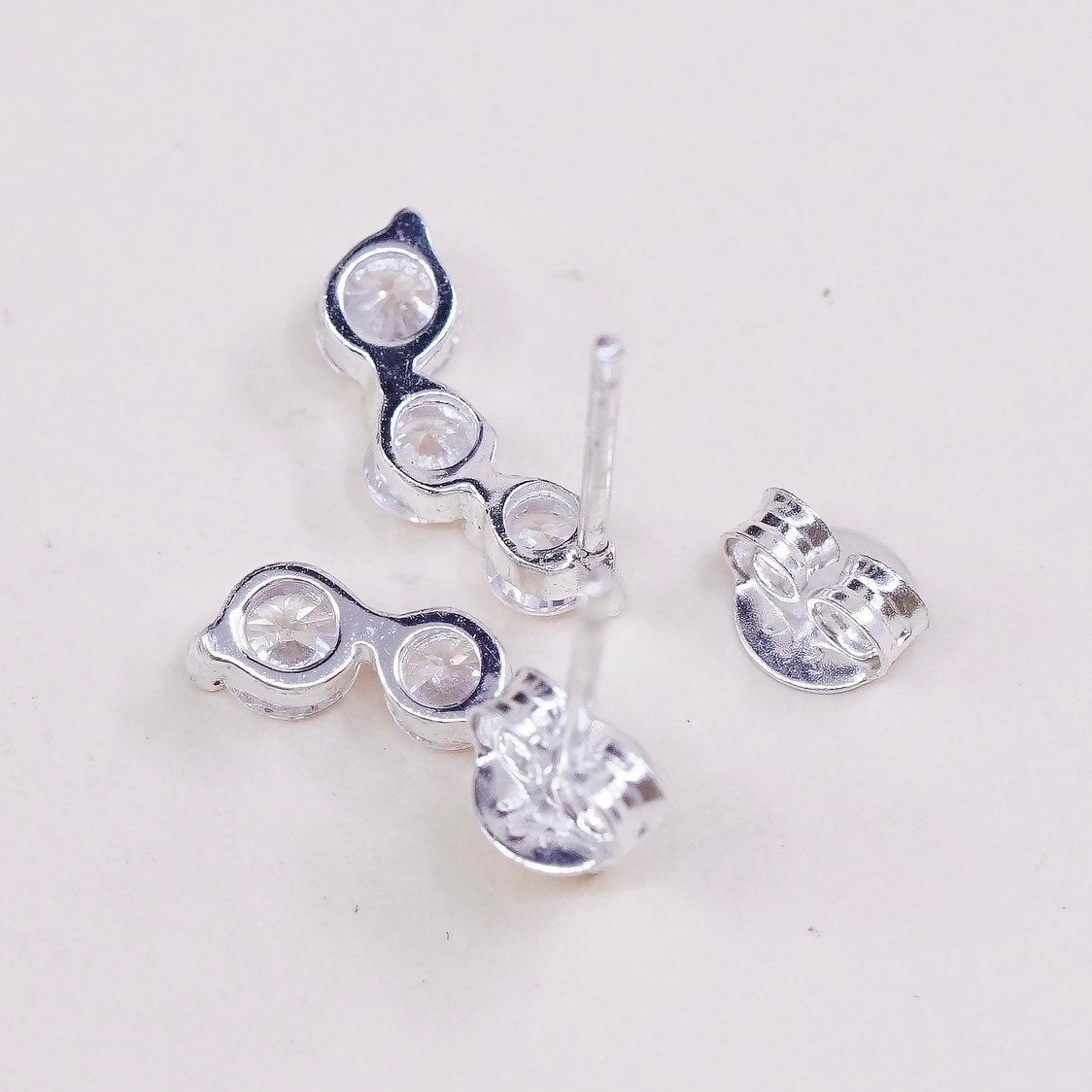 VTG sterling silver genuine cz studs, fashion minimalist earrings