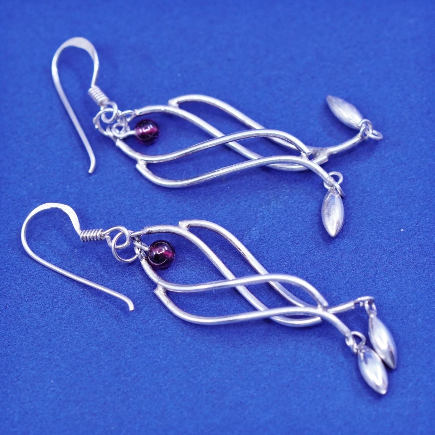 vtg sterling silver handmade earrings, 925 twisted hopps with garnet beads drop