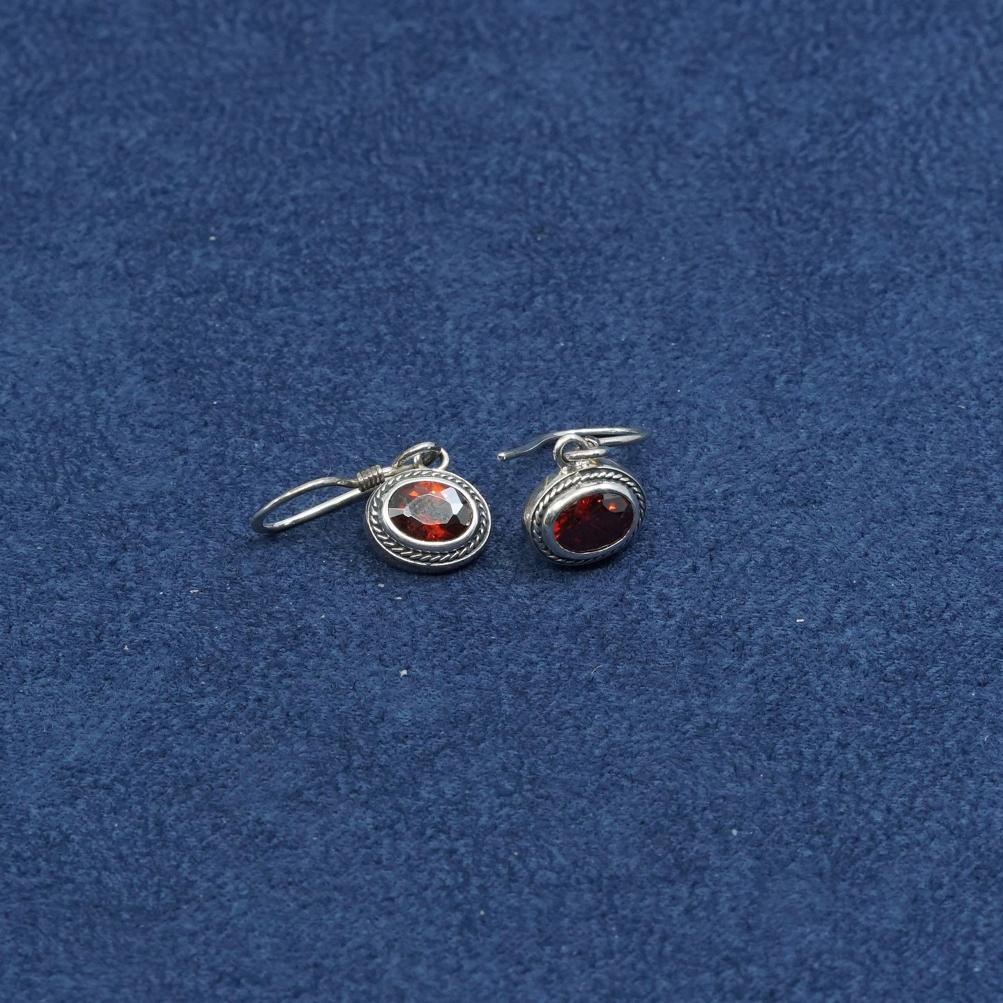 vtg Sterling silver handmade earrings, 925 w/ Ruby N rope around details