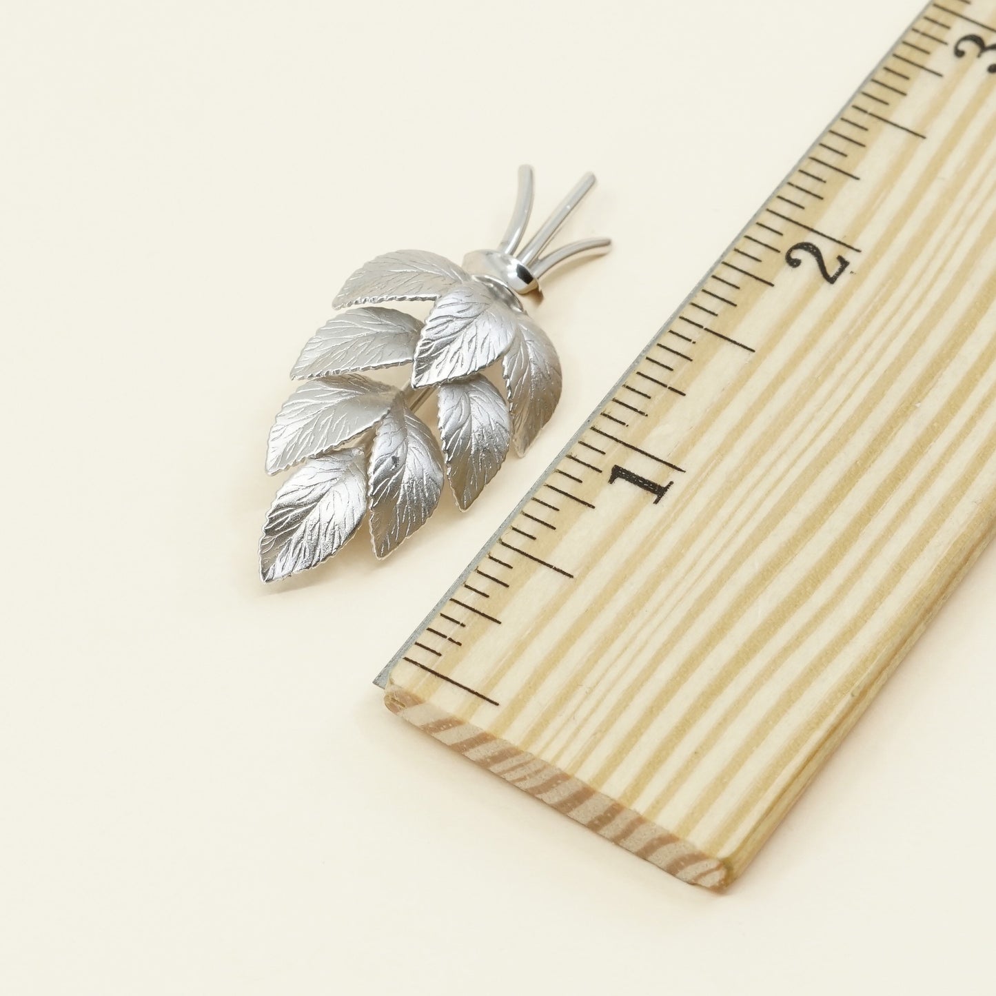 vtg sterling silver handmade brooch, 925 leaves, stamped Sterling GRCO