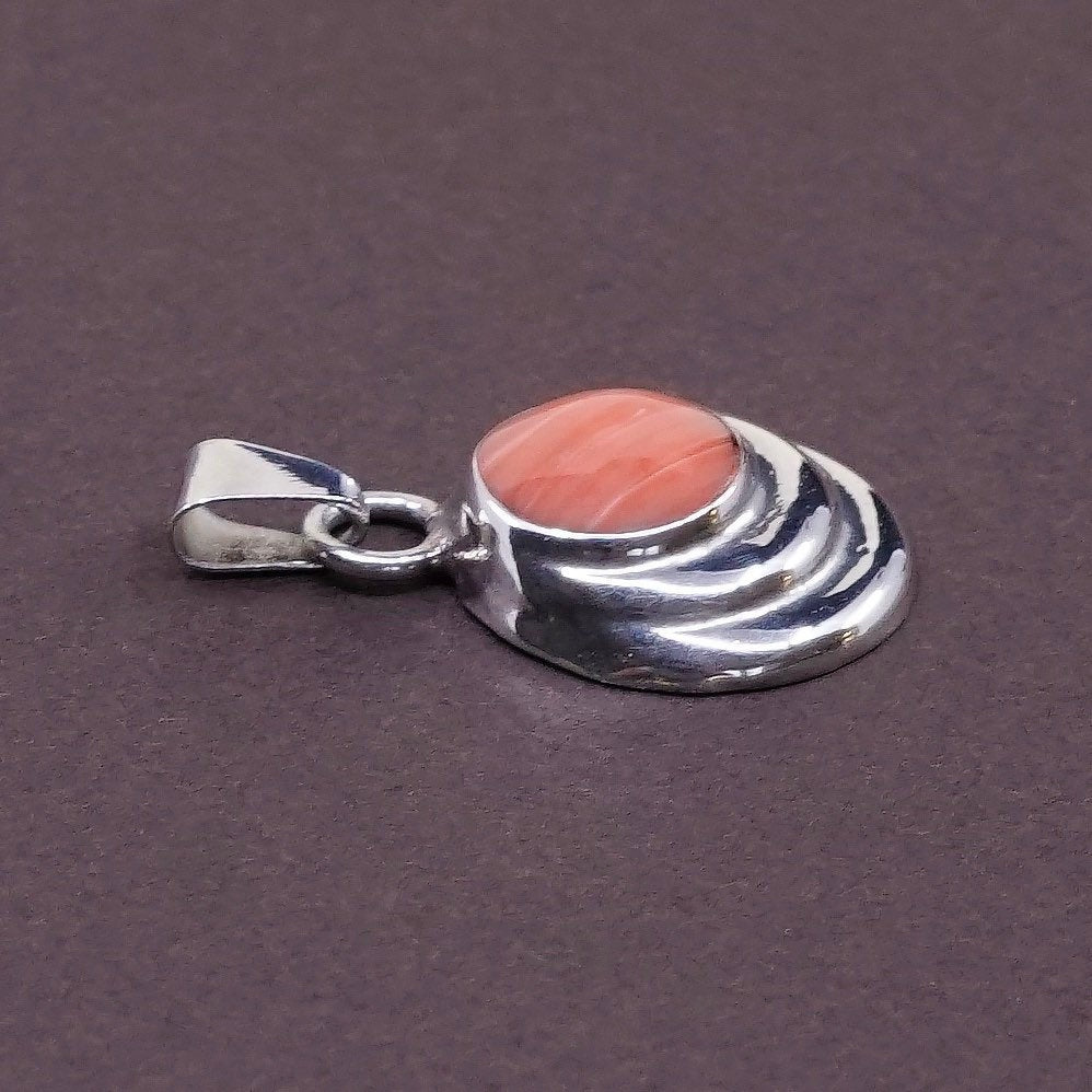 vtg LATA Sterling silver handmade pendant, round 925 w/ pendant w/ red agate