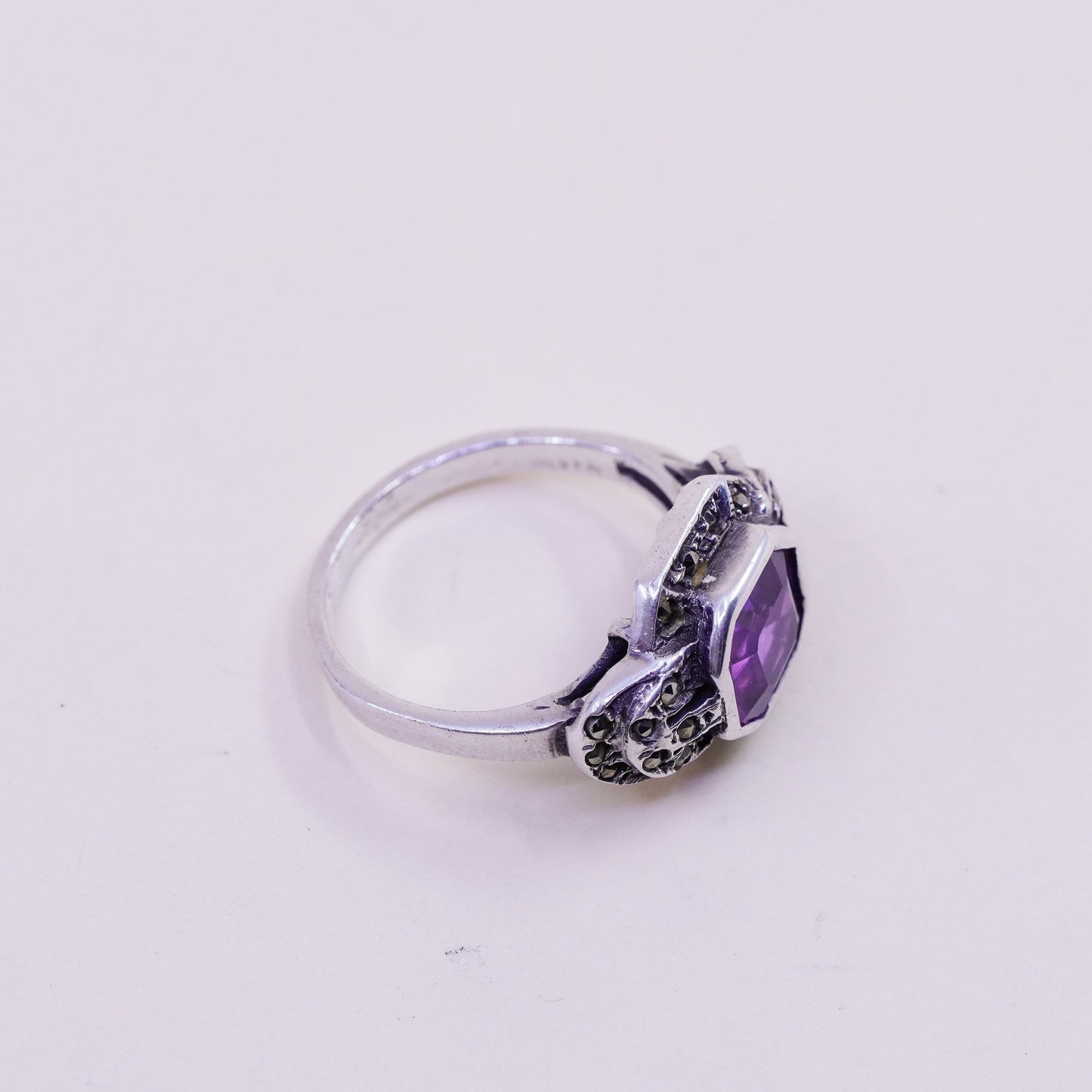 Size 6.25, Vintage sterling 925 silver handmade ring with amethyst marcasite