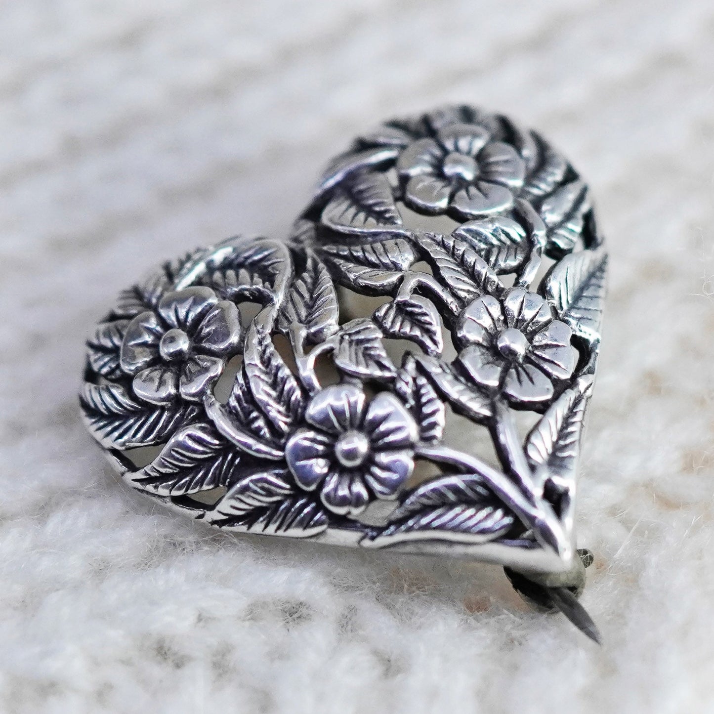 Vintage sterling silver handmade brooch, 925 Jezlaine floral filigree heart pin