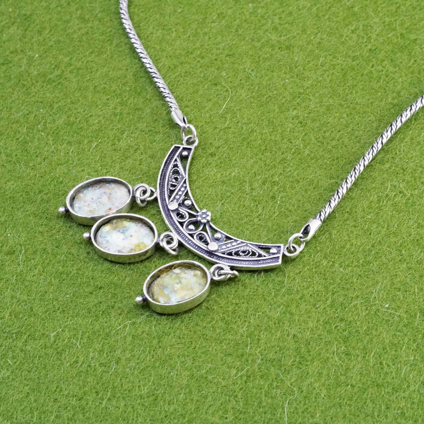 18”, Sterling silver necklace, 925 wheat chain w/ Roman glass filigree pendant