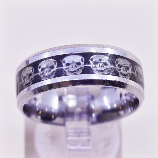 Size 10.5, Vintage silver tone ring, men’s band embossed skull skeleton