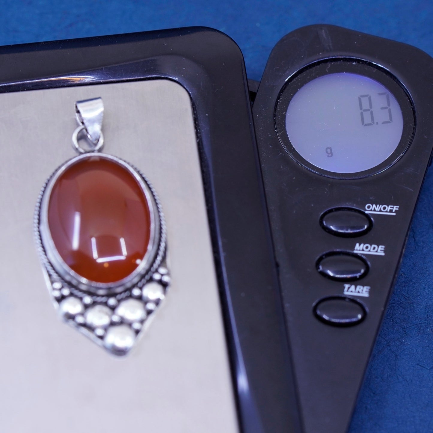 Vintage sterling 925 silver handmade pendant with oval carnelian and beads