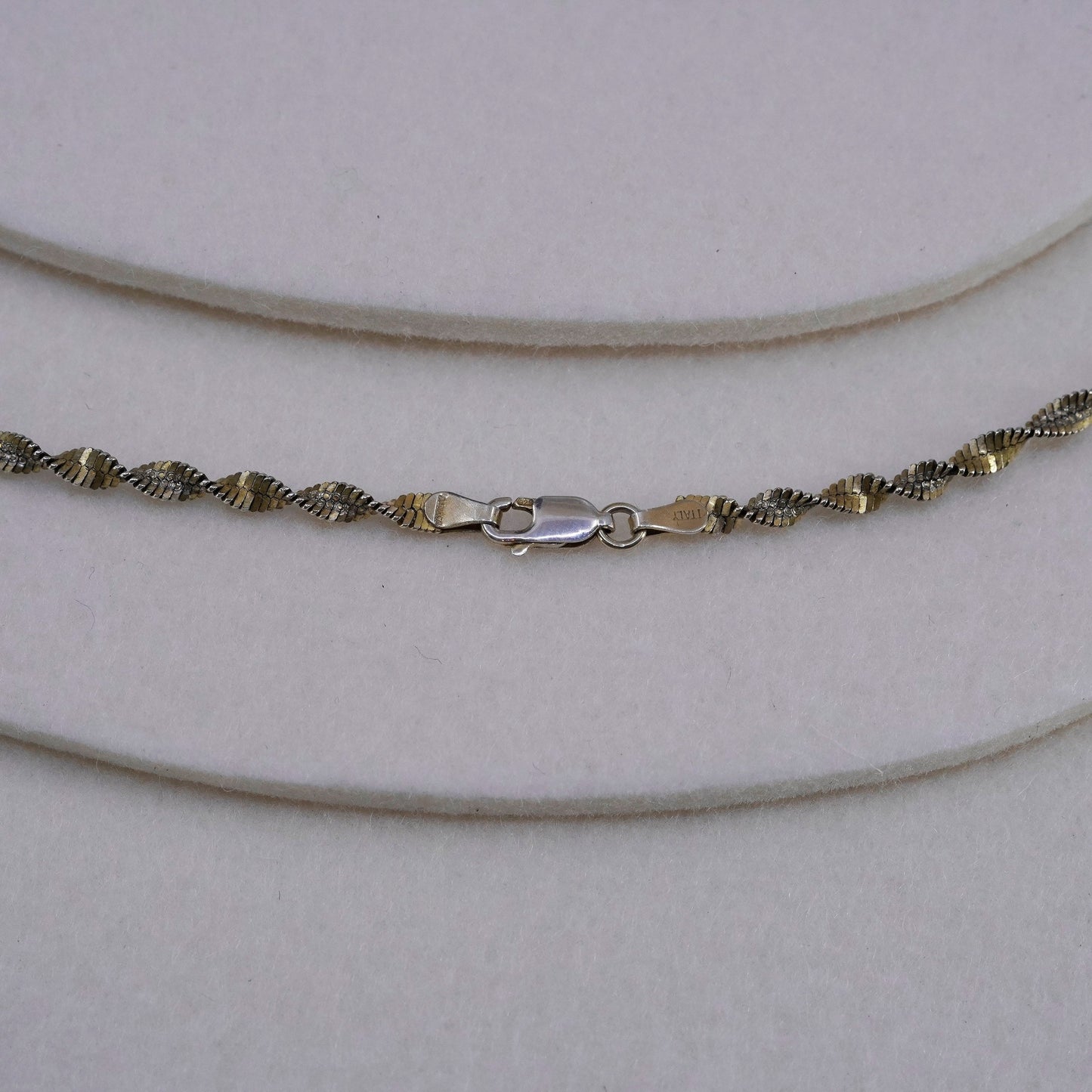 20”, vtg Italy vermeil gold over Sterling 925 silver herringbone chain necklace