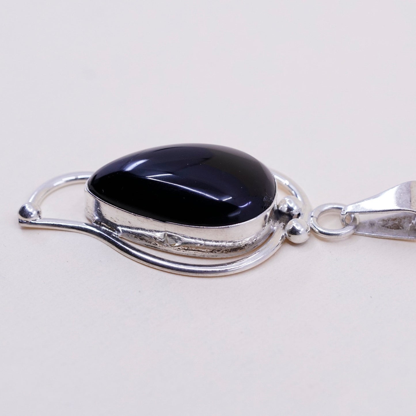 Mexico handmade sterling 925 silver pendant with teardrop black onyx