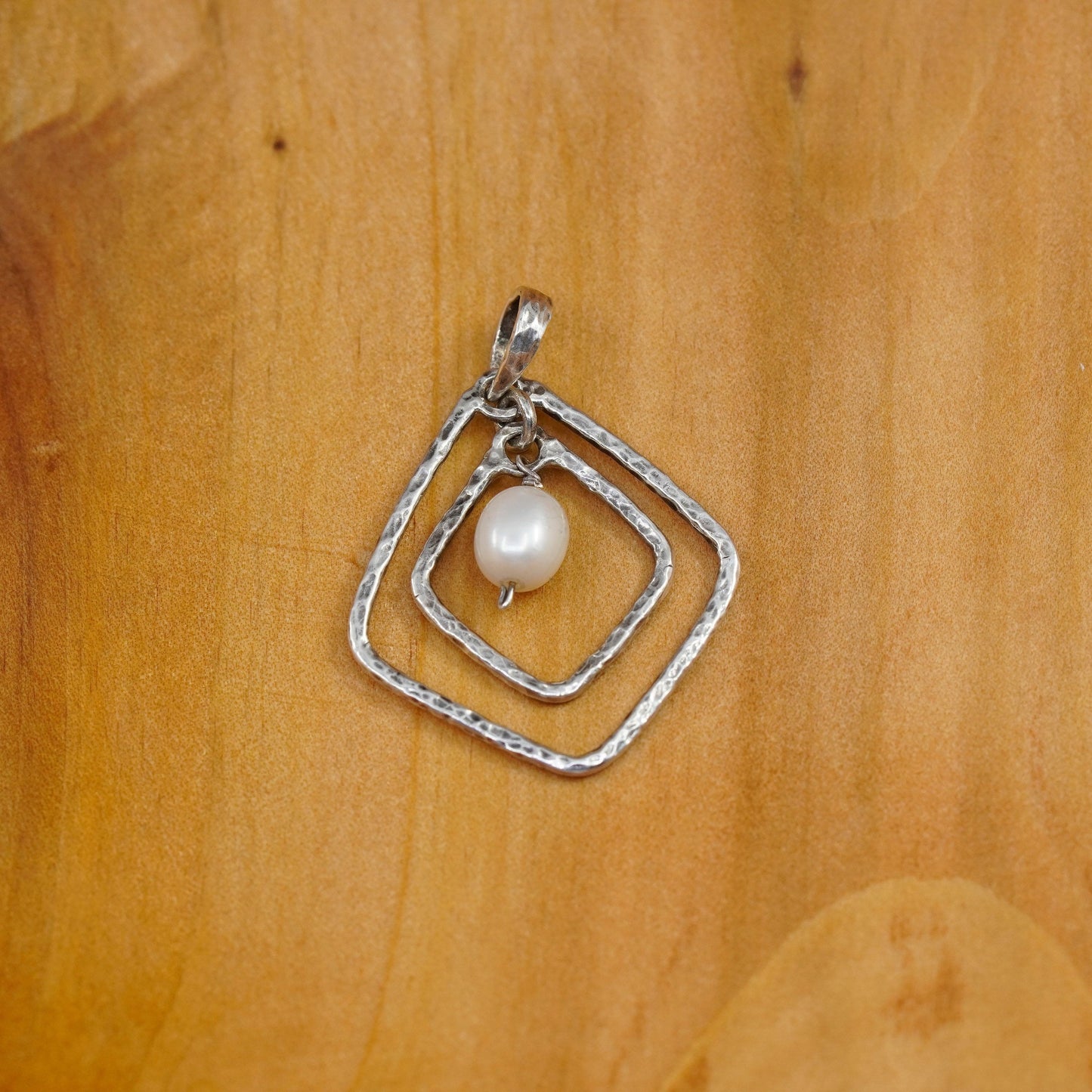 Vintage Sterling 925 silver handmade pendant with freshwater pearl