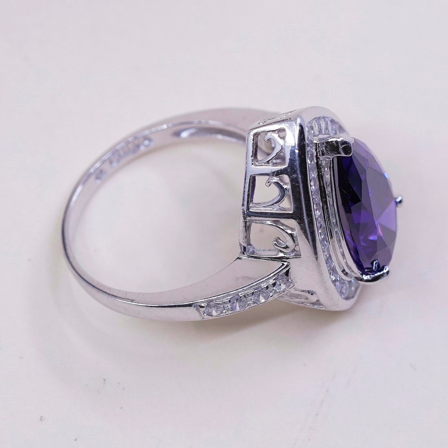 sz 7.25, vtg white gold coated sterling 925 ring w/ teardrop amethyst N Cz