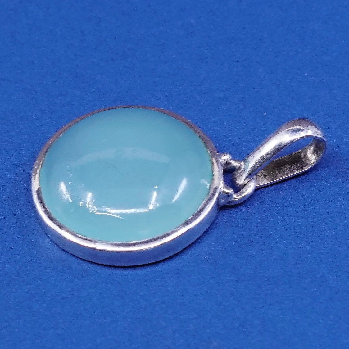 vtg SJ Sterling silver handmade pendant, 925 w/ round chalcedony,