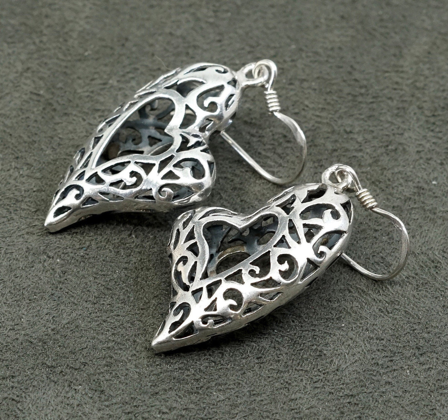 vtg Sterling silver handmade earrings, 925 filigree heart drops