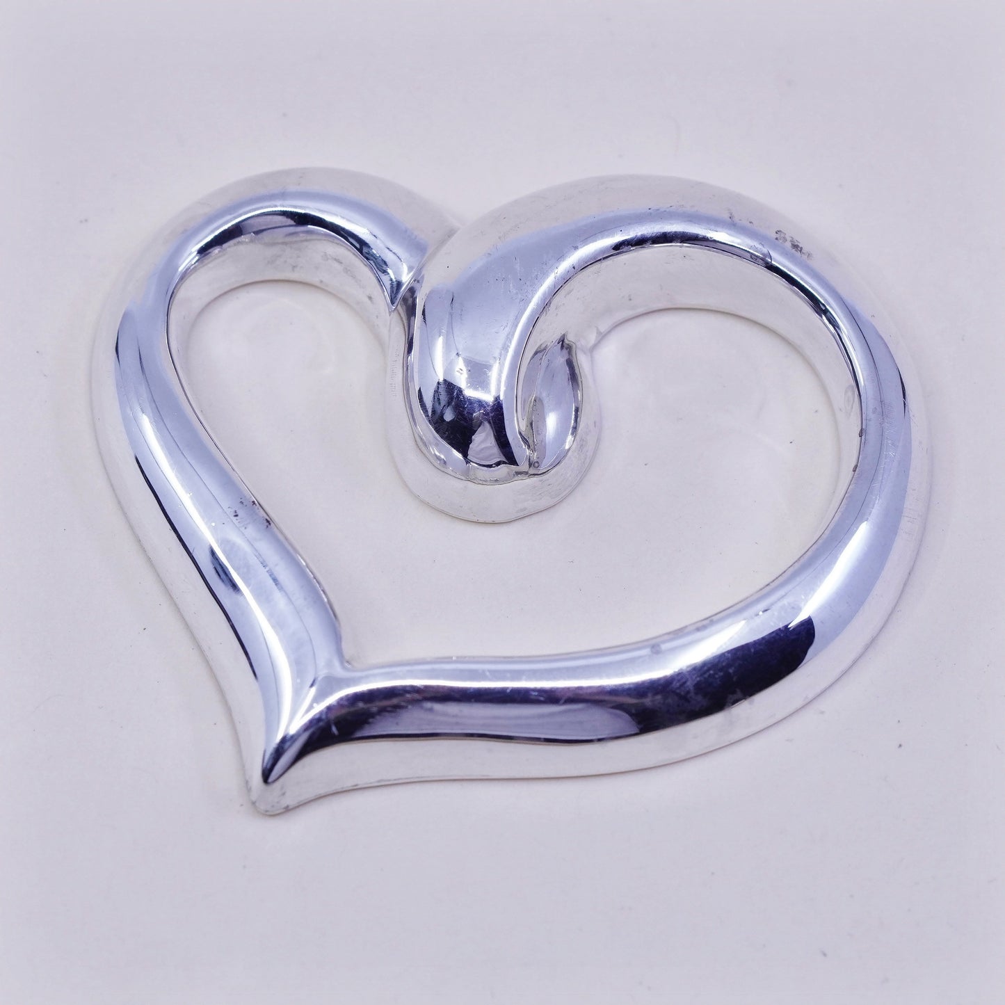 Vintage Bayanihan handmade sterling silver ribbed heart charm, 925 pendant