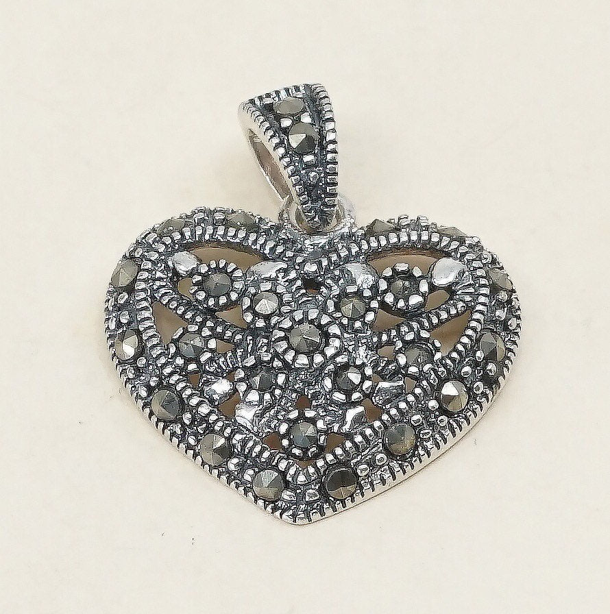 VTG sterling silver handmade pendant, Mexico 925 w/ marcasite heart